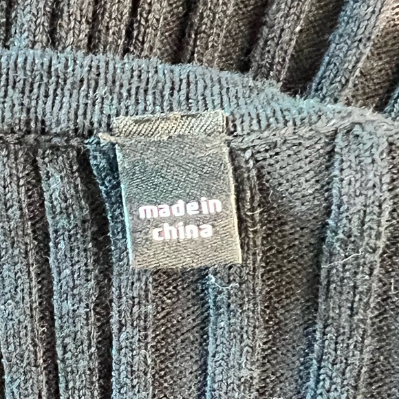 Cabi Black ‘Party’ Cardigan With Ruffle Hem, Ribbed, Cropped Outerwear, Size Md - Picture 10 of 11